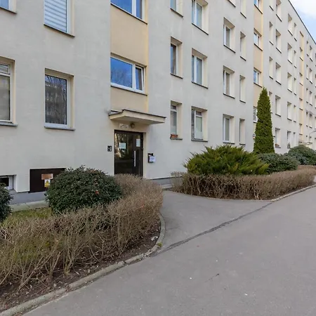 Praga Afrykanska By Renters Warsaw