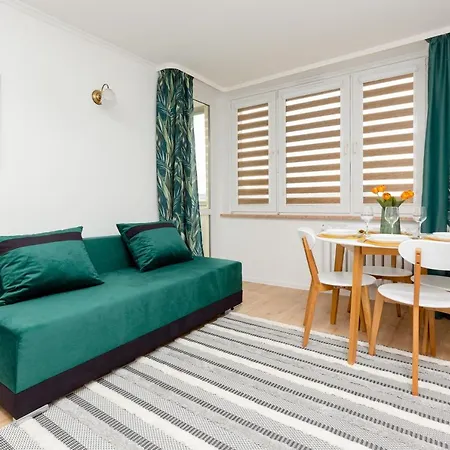 Praga Afrykanska By Renters Apartment