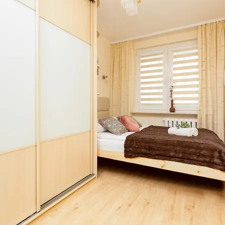 Praga Afrykanska By Renters *