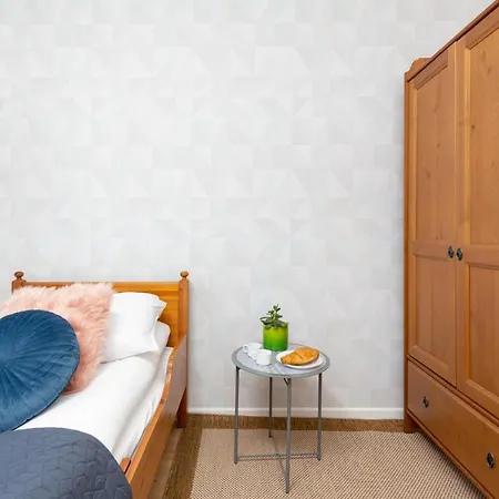 Apartment Praga Afrykanska By Renters Warsaw