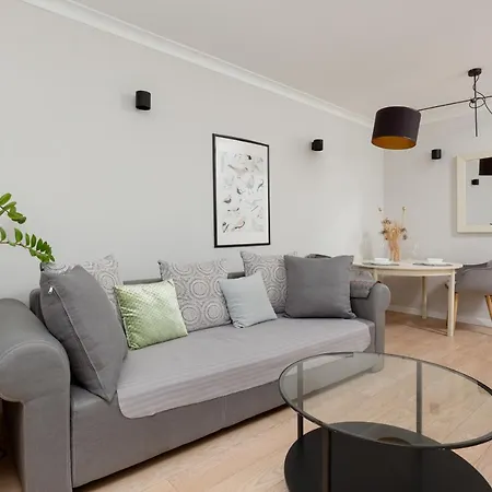 Praga Afrykanska By Renters Βαρσοβία