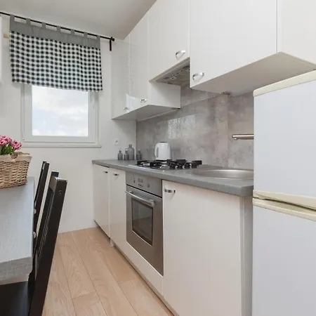 Апартаменты Praga Afrykanska By Renters *